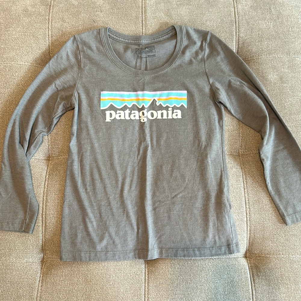 Girls’ Gray Patagonia Long Sleeve T-Shirt, Size S(7-8)